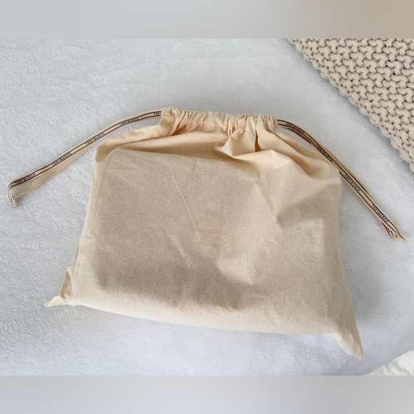 Tory Burch Kira Chevron Convertible Shoulder Bag | Dust Bag Include| Desert Dune - Picture 5 of 16